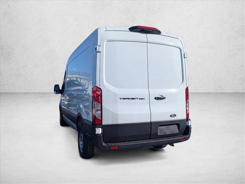New 2026 Ford Transit 250 148 Medium Roof w/ Load Area Protection Package RWD image 8