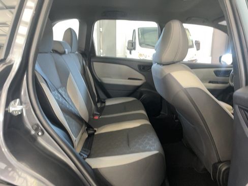 Used 2025 Subaru Forester AWD/4WD image 18