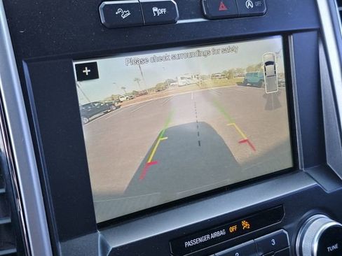 Used 2018 Ford F150 Lariat w/ Equipment Group 502A Luxury image 19