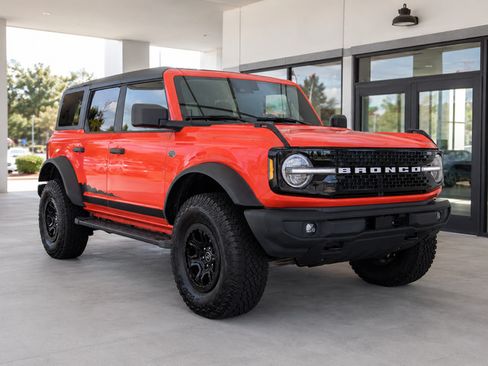 Used 2022 Ford Bronco Wildtrak AWD/4WD image 2