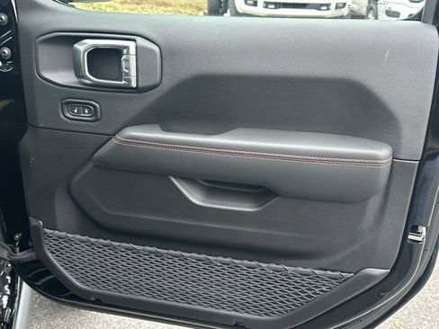 New 2026 Jeep Wrangler Unlimited Rubicon image 16