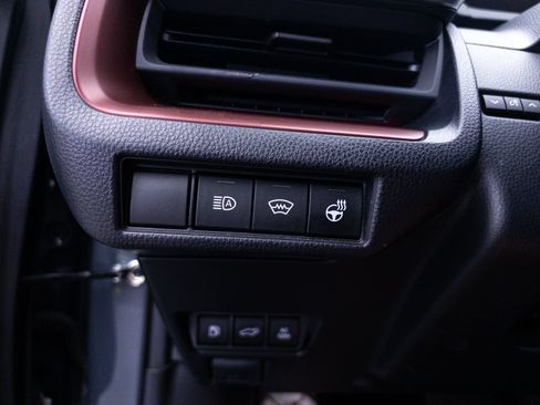 Used 2023 Toyota Prius Prime Premium w/ Advanced Technology Package FWD image 6