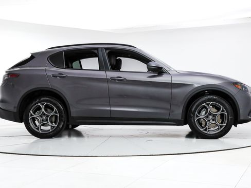 Used 2026 Alfa Romeo Stelvio Sprint w/ Convenience Package AWD/4WD image 28
