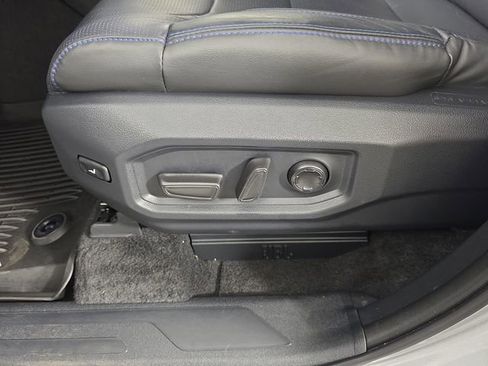 Used 2025 Toyota Sequoia Platinum image 19