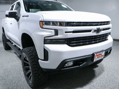 Used 2019 Chevrolet Silverado 1500 RST w/ True North Edition AWD/4WD image 5