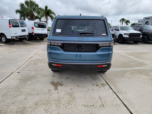 New 2026 Jeep Grand Wagoneer Limited AWD/4WD image 4
