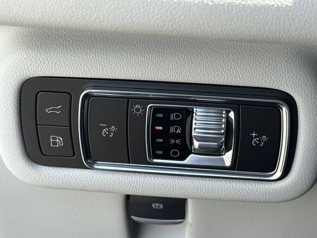 New 2026 Lincoln Nautilus Premier AWD/4WD image 37