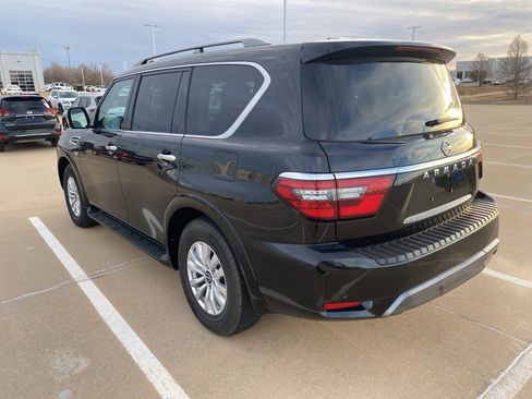 Used 2022 Nissan Armada SV image 6