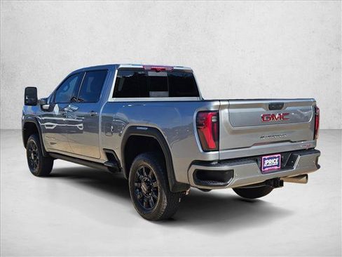 Used 2024 GMC Sierra 2500 AT4 w/ AT4 Premium Plus Package AWD/4WD image 8