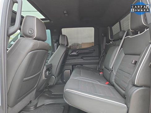 Used 2025 GMC Sierra 1500 AT4X image 13