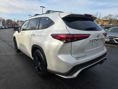 Used 2023 Toyota Highlander XSE image 6