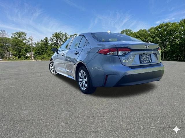 Used 2023 Toyota Corolla LE FWD image 9