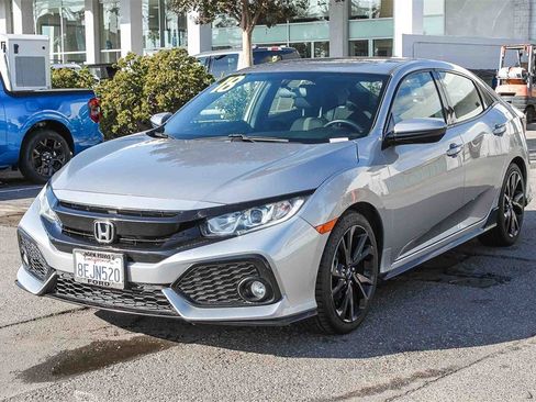 Used 2018 Honda Civic Sport image 3