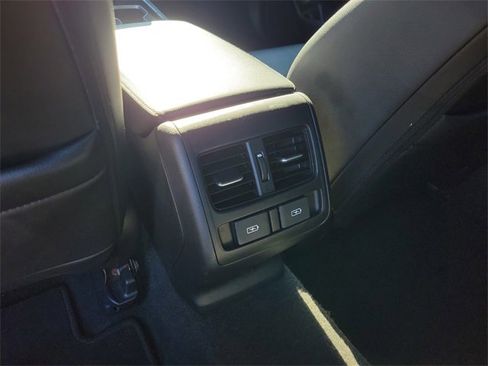 Used 2021 Honda Accord Sport image 11