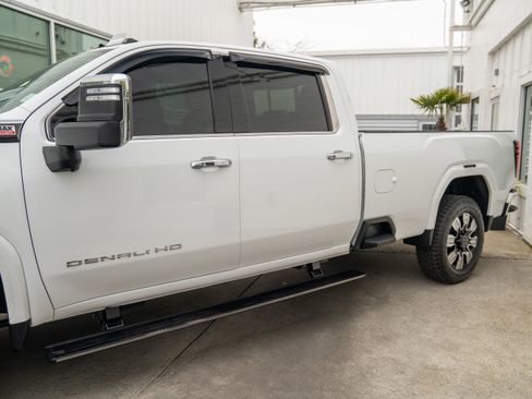 Used 2024 GMC Sierra 3500 Denali w/ Denali Reserve Package image 6