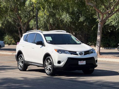 Used 2013 Toyota RAV4 LE AWD/4WD image 5