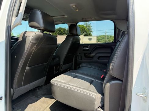 Used 2016 GMC Sierra 2500 Denali w/ Duramax Plus Package AWD/4WD image 10