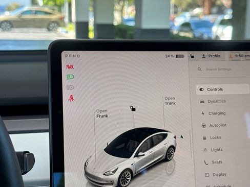 Used 2023 Tesla Model 3 Standard Range RWD image 19