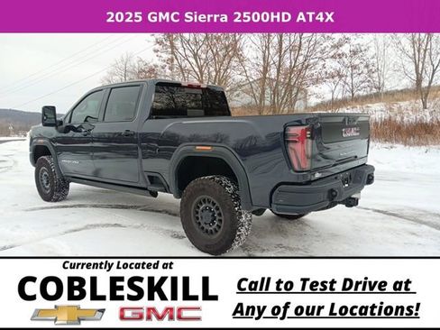 Used 2025 GMC Sierra 2500 AT4X w/ AT4X AEV Edition image 8