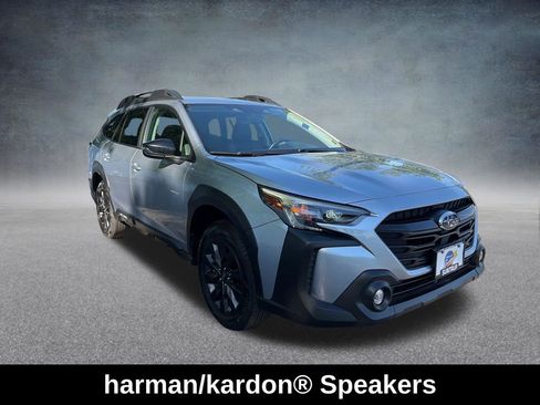 Used 2025 Subaru Outback Onyx Edition AWD/4WD image 9
