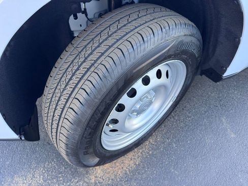 New 2026 Ford Maverick XL image 12