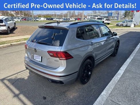 Certified 2023 Volkswagen Tiguan SE R-Line image 7