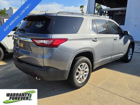 Used 2021 Chevrolet Traverse LT FWD image 6