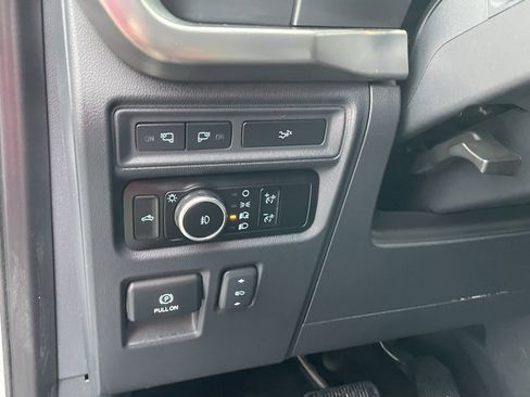 Used 2023 Ford F150 Lariat image 10