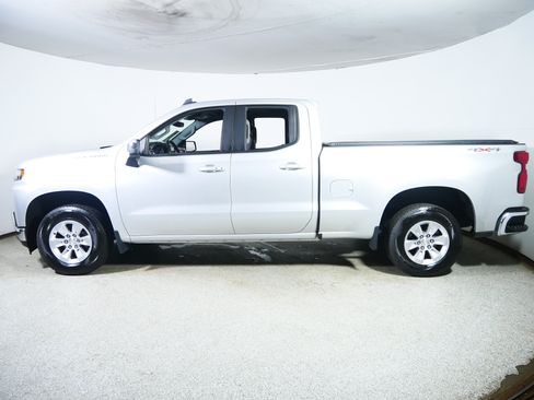 Used 2019 Chevrolet Silverado 1500 LT w/ All-Star Edition AWD/4WD image 4