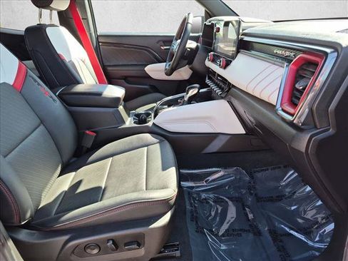 Used 2025 GMC Canyon AT4 w/ AT4X AEV Edition AWD/4WD image 21