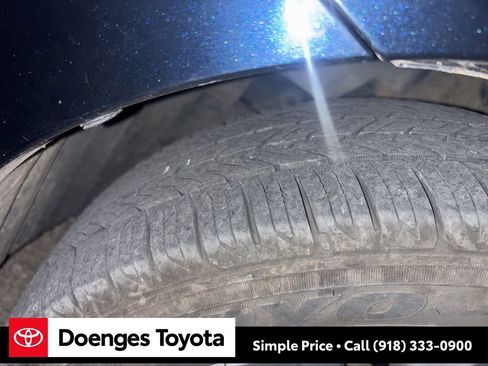 Used 2017 Toyota Yaris iA image 13