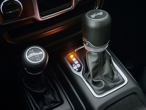 Used 2021 Jeep Wrangler Unlimited Sport AWD/4WD image 16