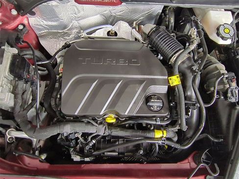 Certified 2024 Chevrolet Trax RS w/ Driver Confidence Package image 29