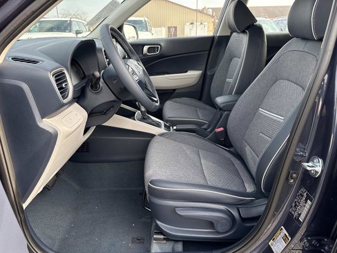 New 2026 Hyundai Venue SEL image 9