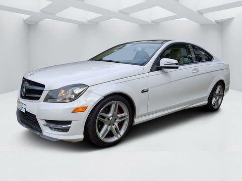 Used 2015 Mercedes-Benz C 250 Coupe image 7