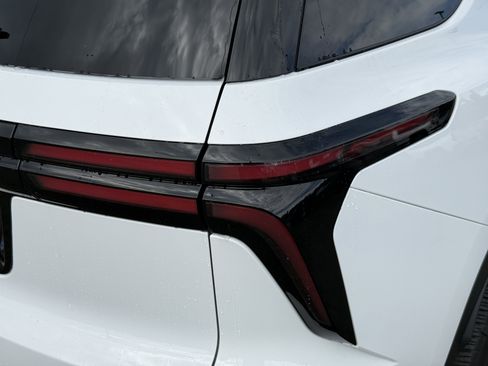 New 2026 Chevrolet Traverse LT image 41