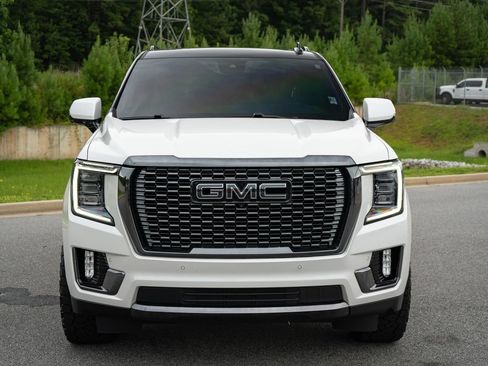 Used 2024 GMC Yukon Denali Ultimate AWD/4WD image 6