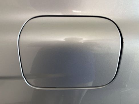 Used 2021 Toyota Camry LE image 42