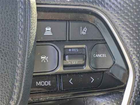 Used 2022 Toyota Tundra Limited image 19