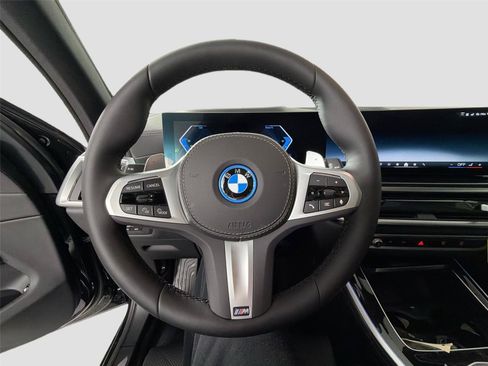 New 2026 BMW X5 xDrive50e w/ M Sport Package AWD/4WD image 12
