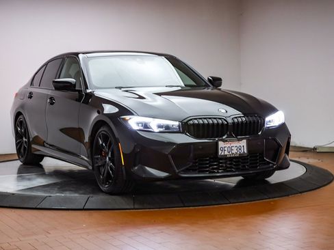 Used 2023 BMW 330i Sedan w/ M Sport Package image 3