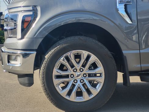 Used 2024 Ford F150 Lariat w/ Tow/Haul Package image 9