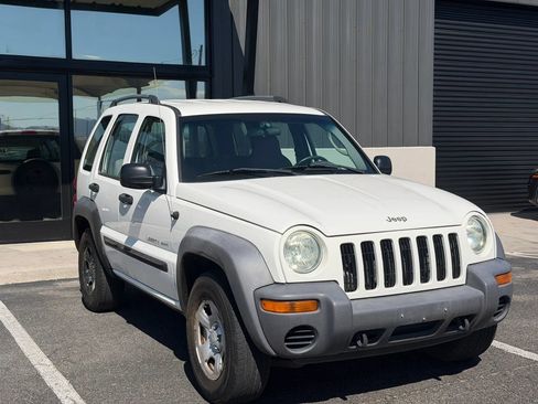Used 2003 Jeep Liberty Sport AWD/4WD image 15