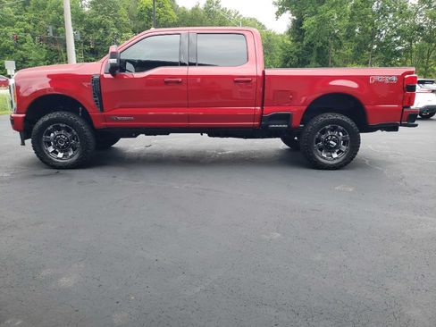 Used 2023 Ford F250 Lariat w/ Sport Appearance Package AWD/4WD image 2