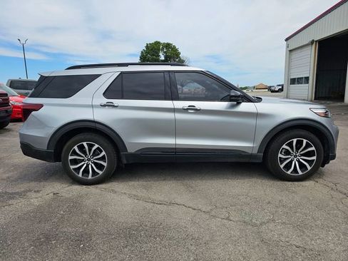 Used 2020 Ford Explorer ST w/ Premium Technology Package AWD/4WD image 9