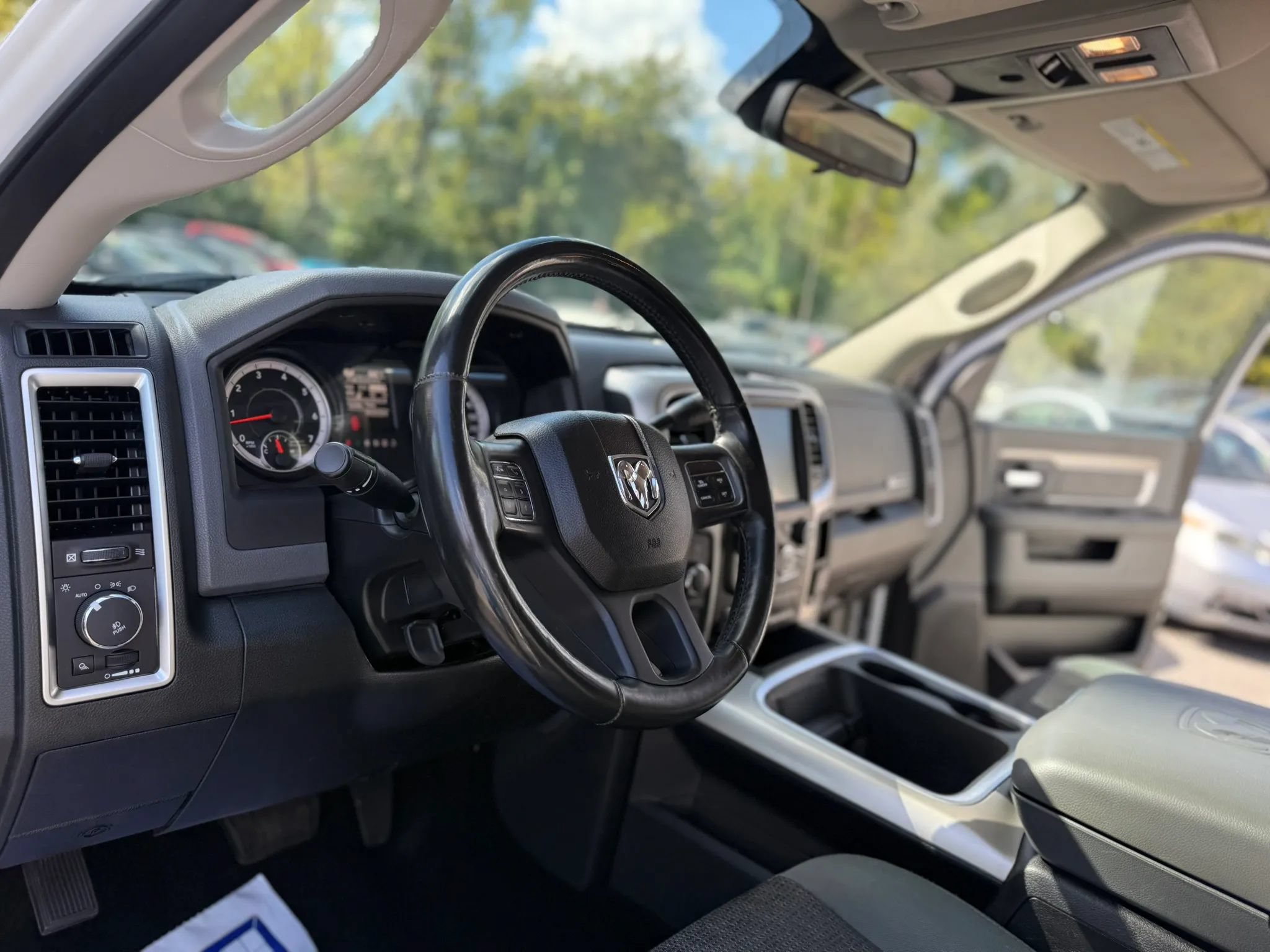 Used 2016 RAM 2500 Big Horn AWD/4WD image 9