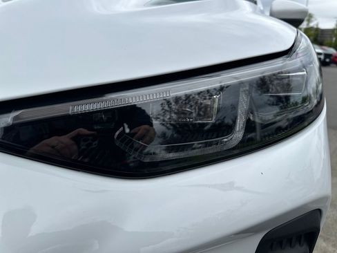 Used 2023 Ford Escape SE w/ PHEV Premium Package FWD image 9