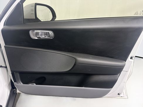 Used 2024 Hyundai Ioniq 6 SE image 34