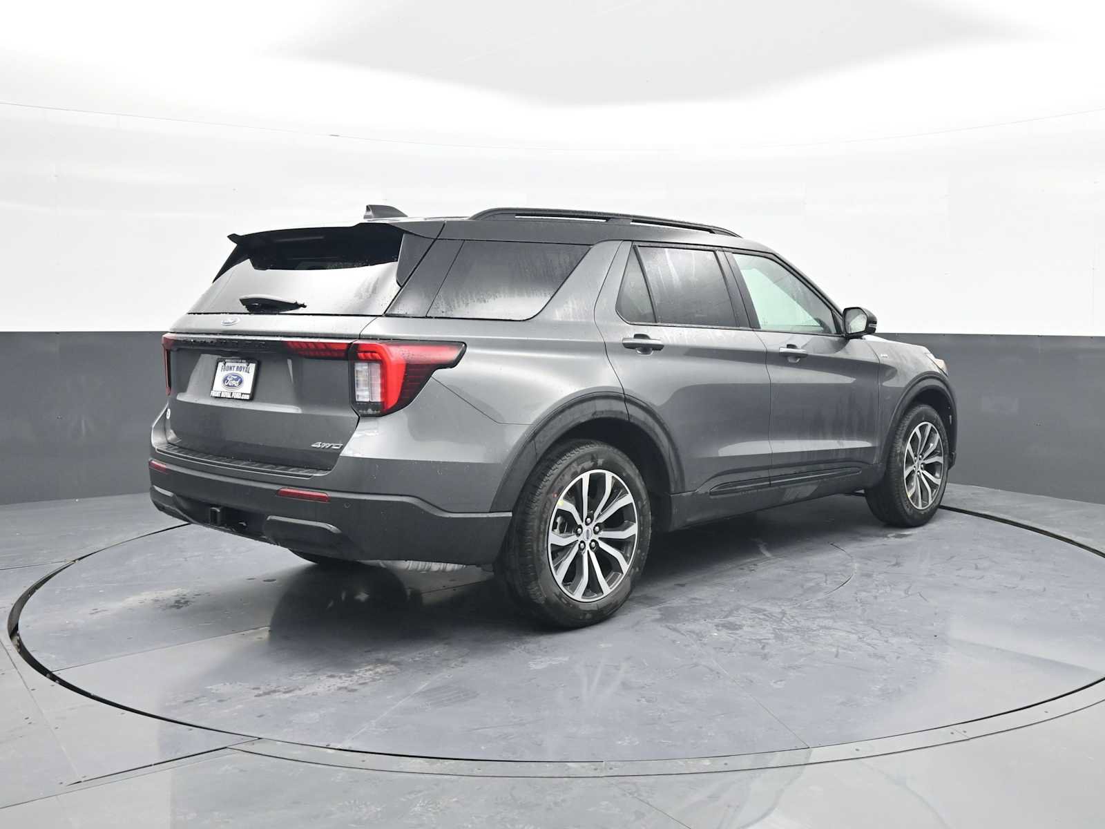New 2026 Ford Explorer ST-Line AWD/4WD image 8