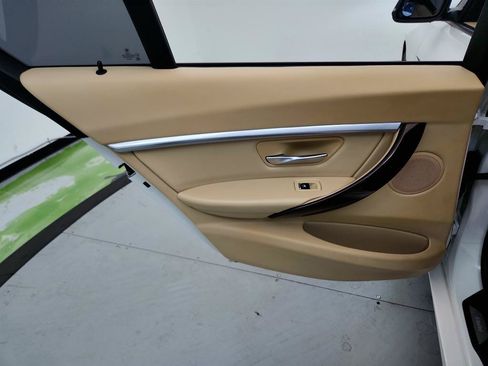 Used 2016 BMW 328i Sedan RWD image 22